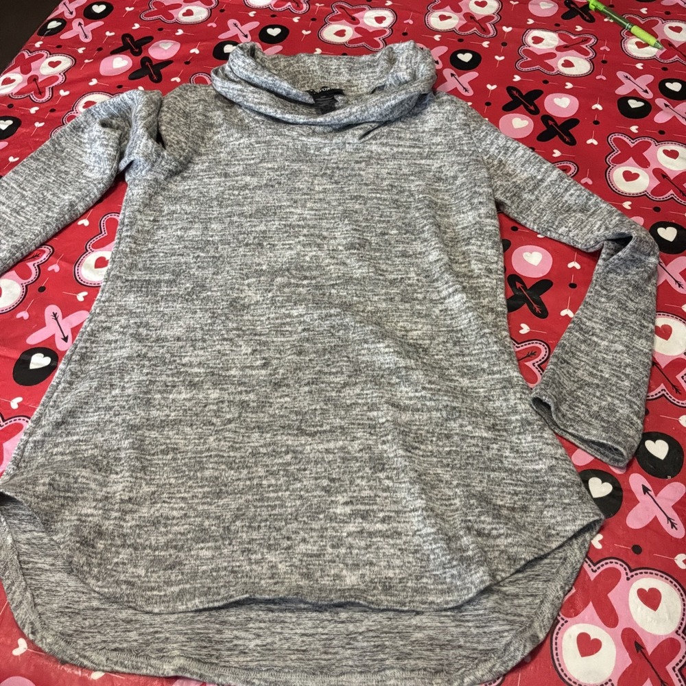Softworks Long Sleeve Gray Cowl Neck Cozy Athlesiure Yoga Shirt Size Small‎